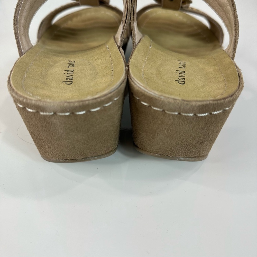 DAVID TATE sandal 8M gold embellishments SLIP ON gold light brown tan 8 NEW - Picture 6 of 9
